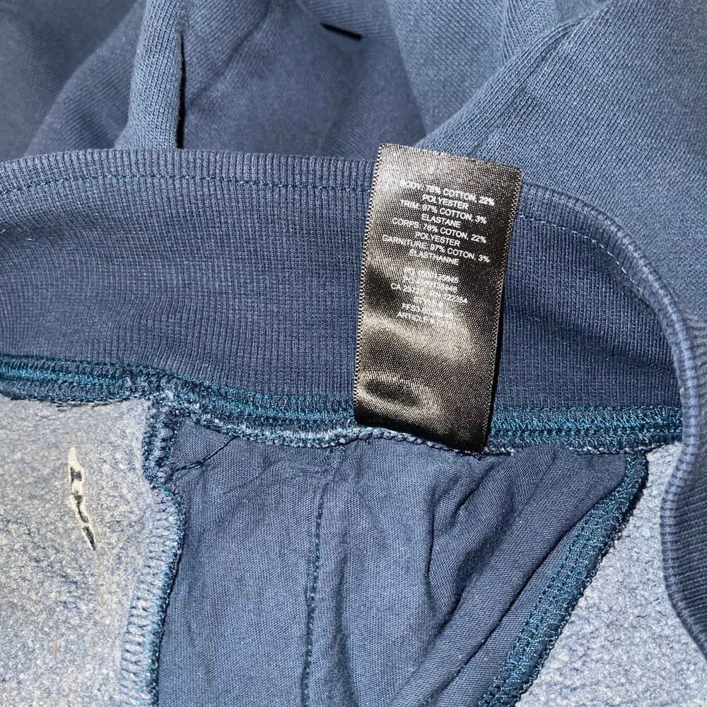 Aritzia Dark Blue zip sweater - Picture 11 of 16